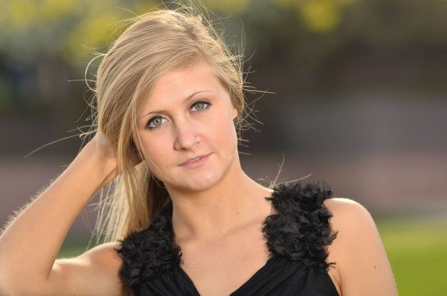 Des Moines East Village Senior Portrait Photographers